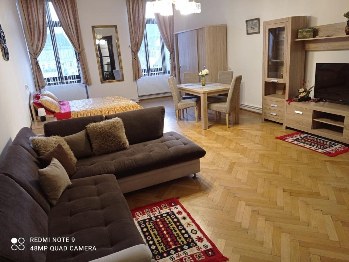 דירות בראשוב Apartament Piata Sfatului מראה חיצוני תמונה