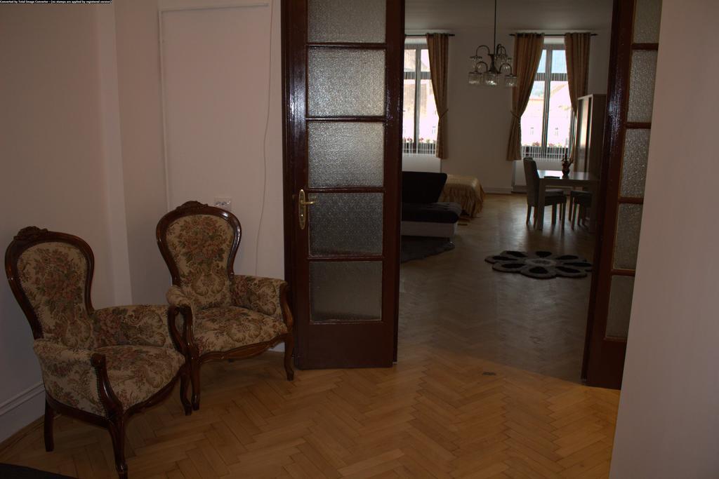 דירות בראשוב Apartament Piata Sfatului מראה חיצוני תמונה